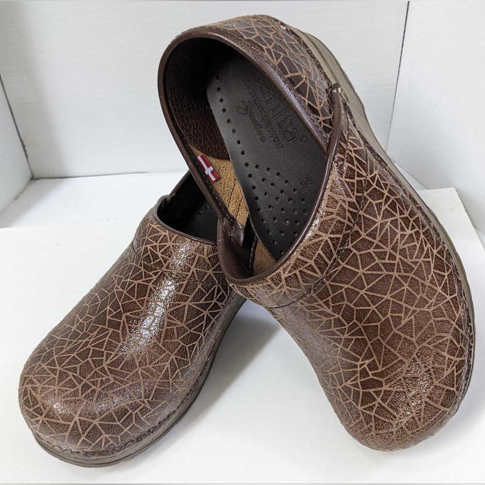 Sanita Danish Clogs Size 36